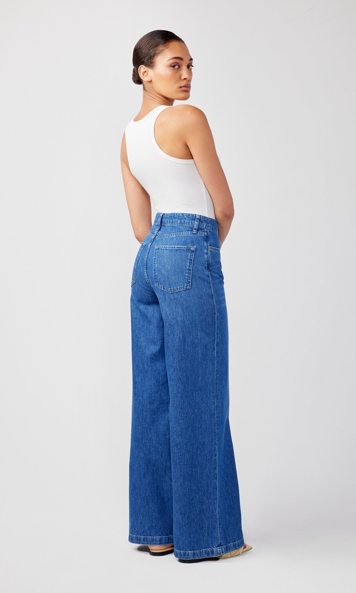 Ms. Fonda High Rise Wide Leg Medium Indigo
