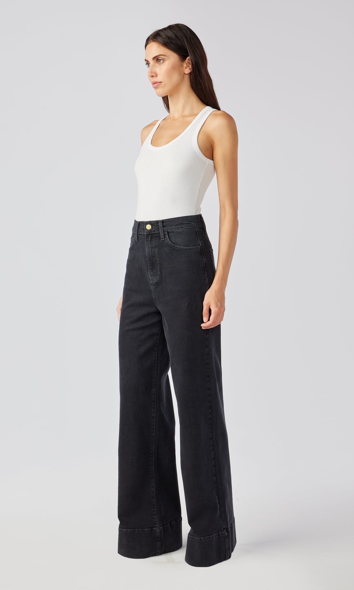 Ms. Onassis V-High Rise Wide Leg Jean